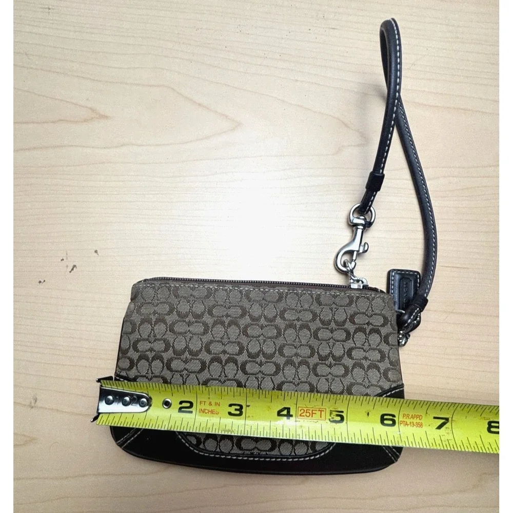 Coach Vintage 6319 Mini Signature Skinny Wristlet Khaki Brown Leather Canvas Y2K